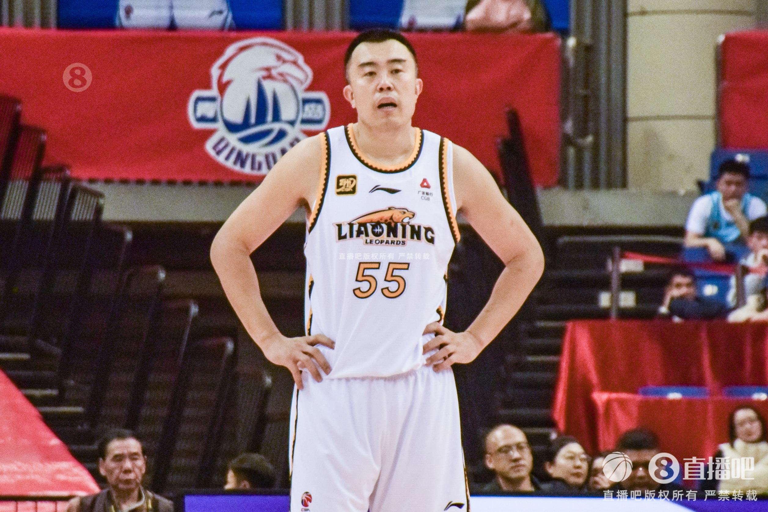老將盡力了！韓德君7中4拿到14分12籃板3助攻